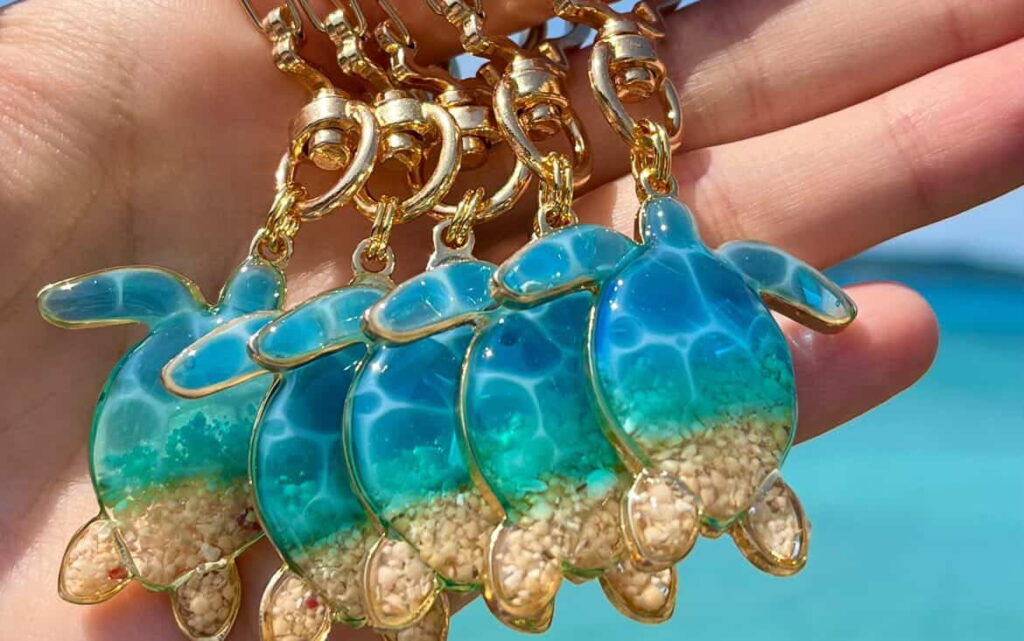 南国の綺麗な海を表現した<br>ウミガメキーホルダー