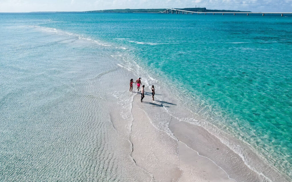 360度、海<br>天国のような幻の島へ