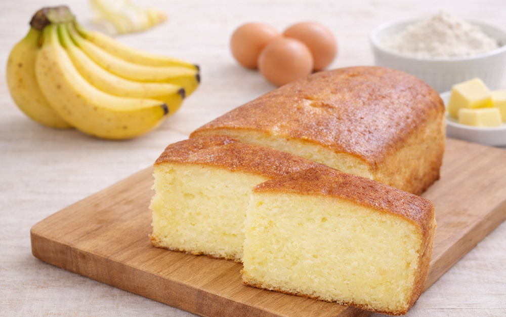 熟成バナナがやさしく香る<br>ふわふわしっとりのケーキ